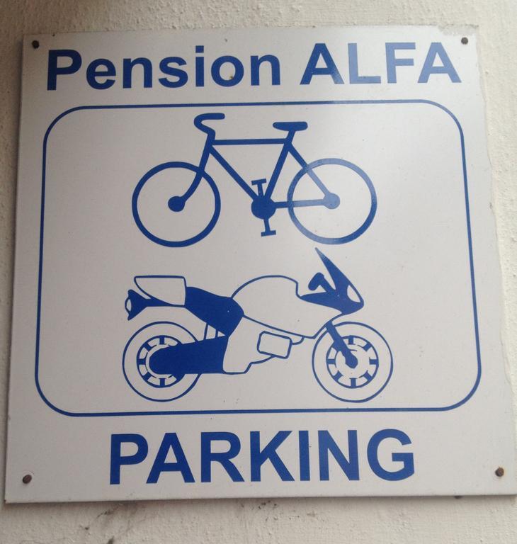 Pension Alfa & Whisky Pub 타보르 외부 사진